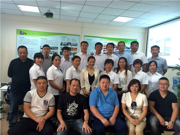 00管理團(tuán)隊(duì)合影.jpg